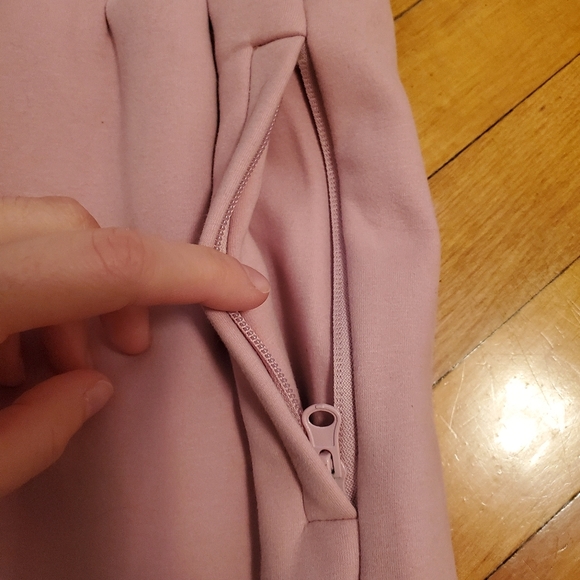 NWOT Hoaka Apparel "Shady pink comfy shorts". Size M. Loungewear. - Picture 5 of 13